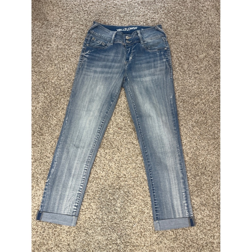 WallFlower Womens Ultra Fit Insta-Soft Crop Jeans Blue Wash Size 7 Juniors New